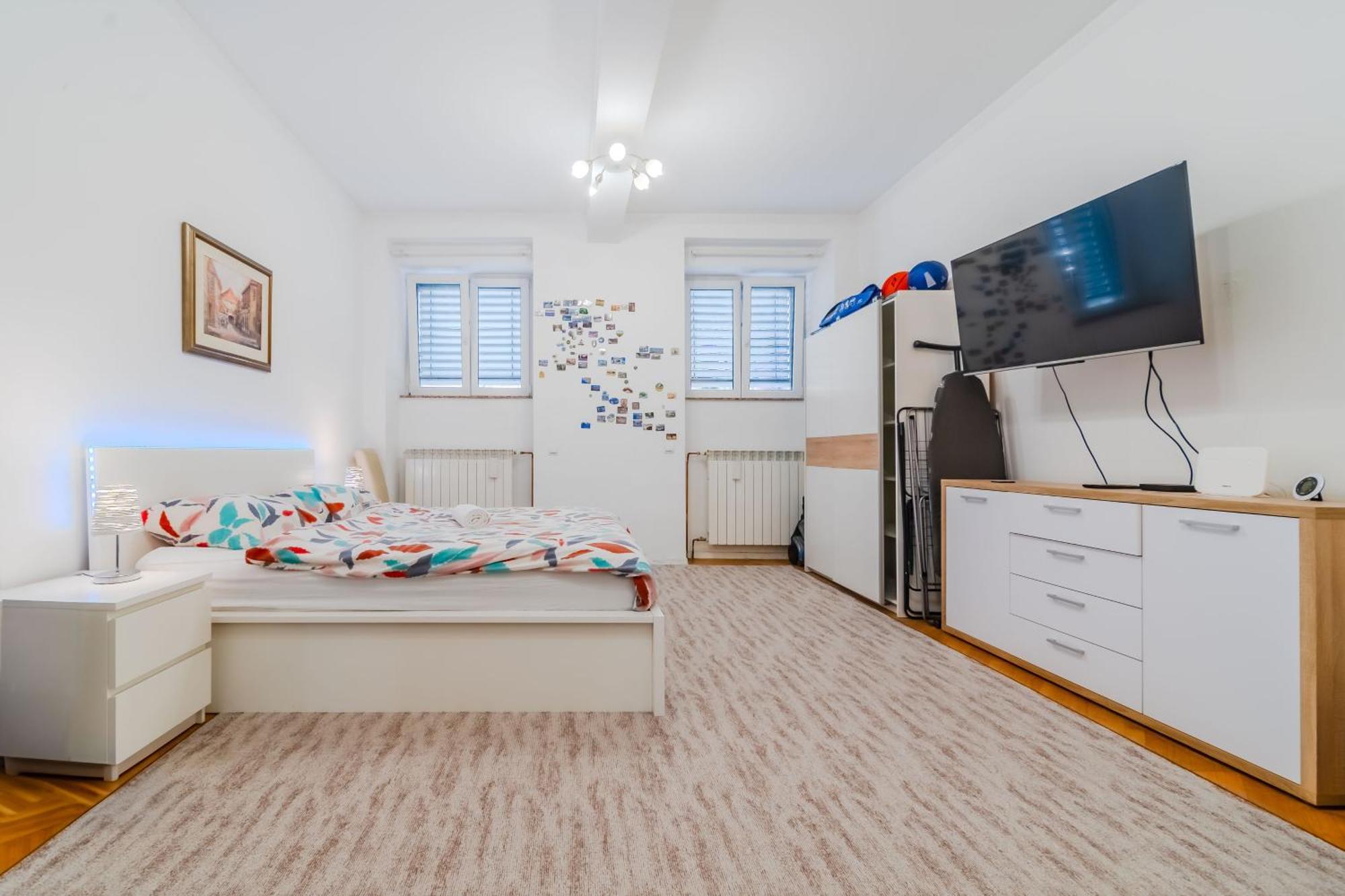 Work And Play Apartment Загреб Экстерьер фото